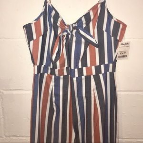 Jumper - Picture 2 of 3